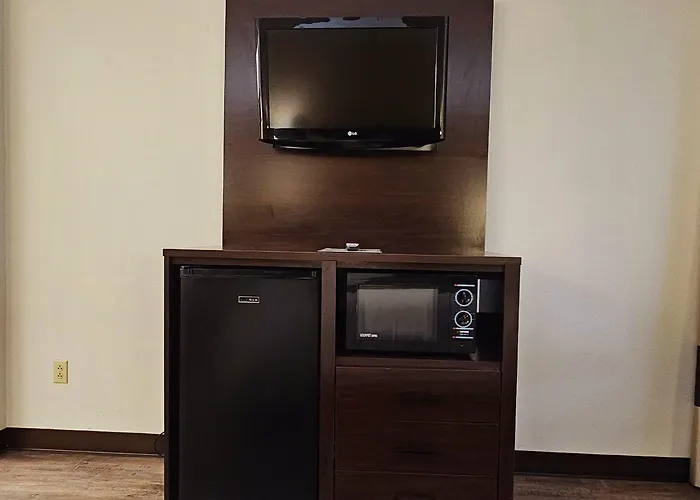 Hotel Quality & Near St Louis And I-255 Cahokia